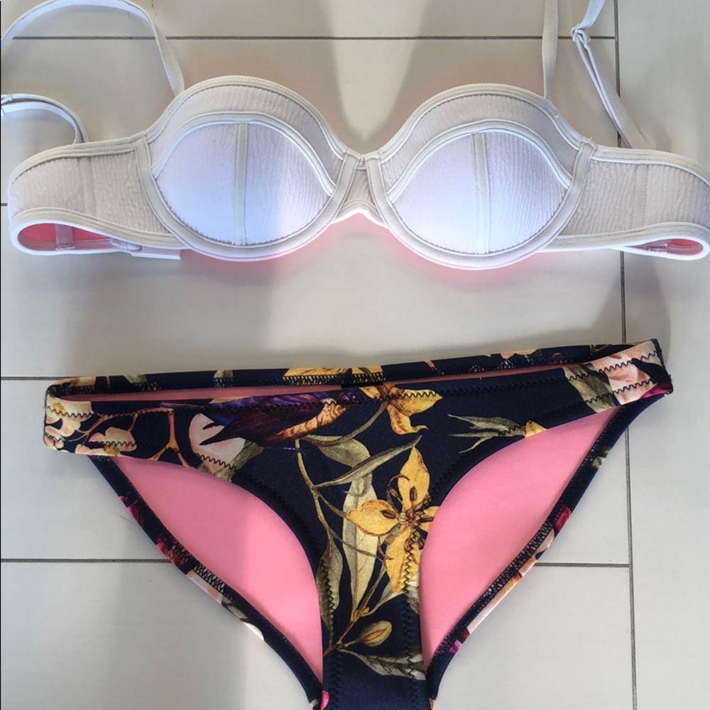 Triangl bathing suit